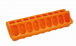 NOBBY: Plastic Feeder for Chickens